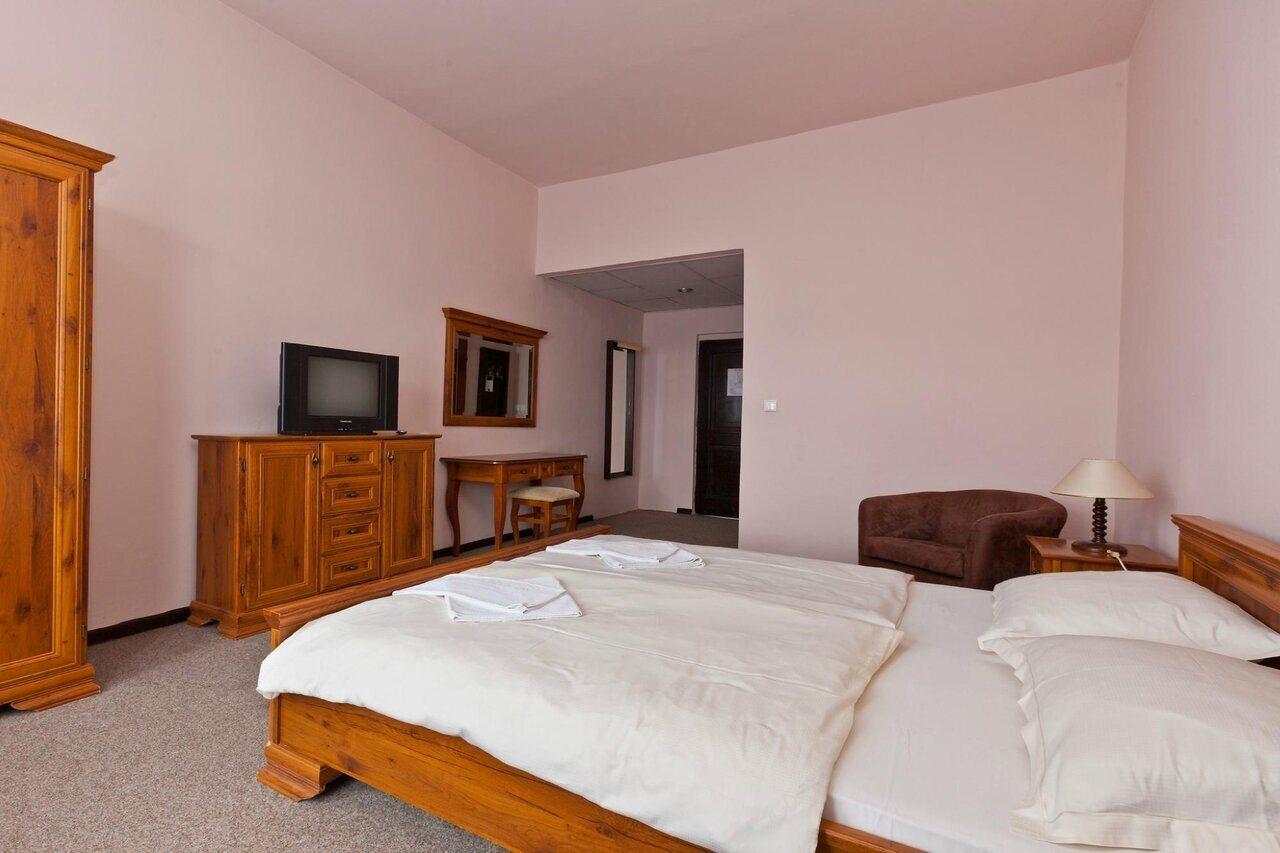 פראג Hotel Branik מראה חיצוני תמונה