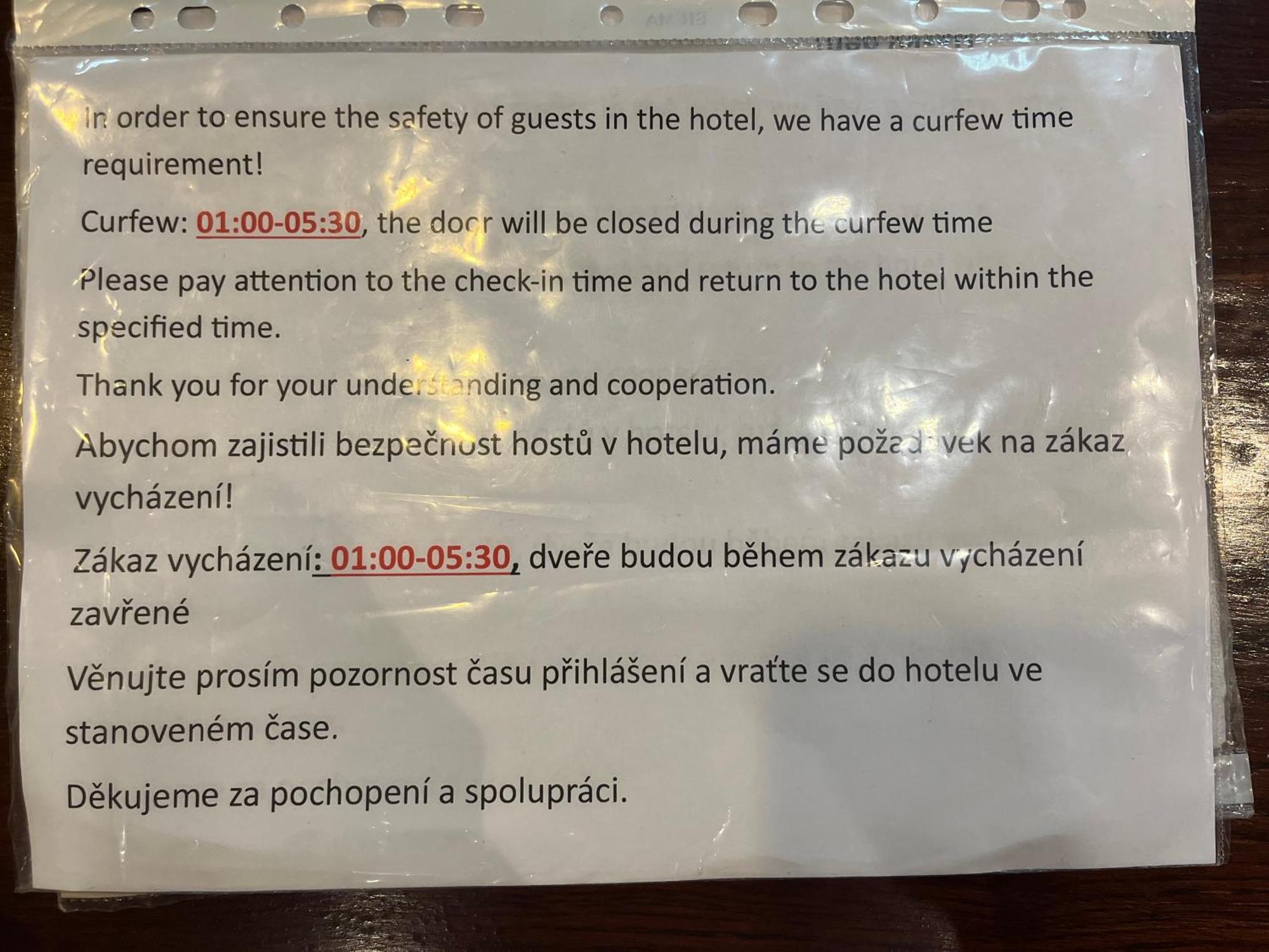 פראג Hotel Branik מראה חיצוני תמונה