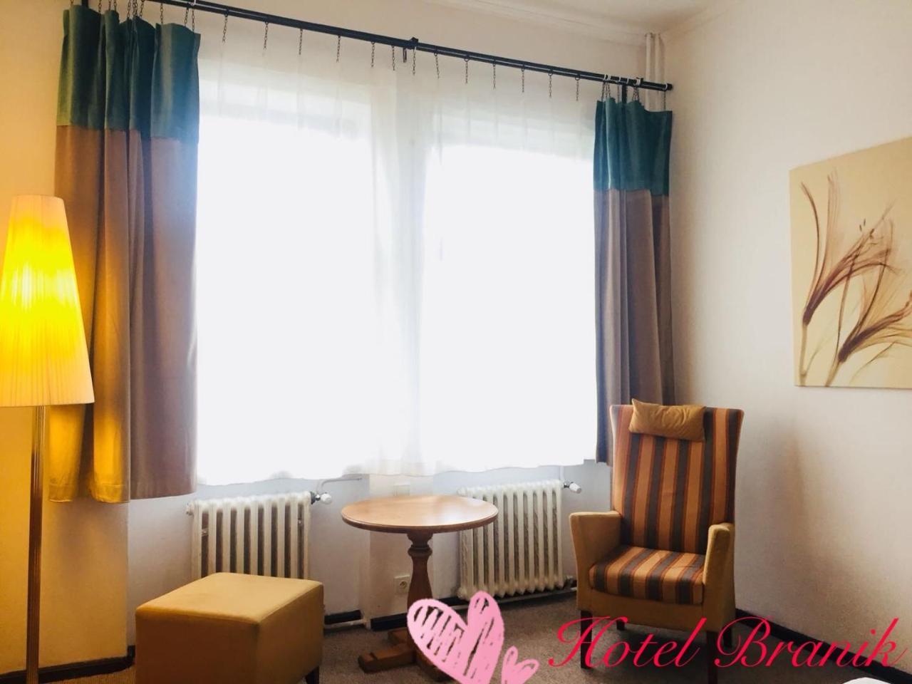פראג Hotel Branik מראה חיצוני תמונה